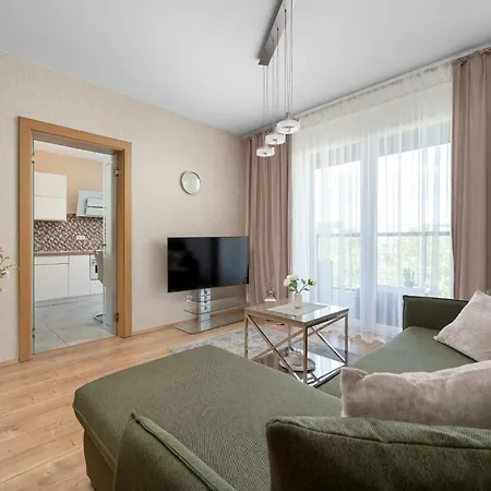 Modern With Parking And River View In By Renters