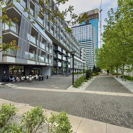 Modern With Parking And River View In By Renters * Wrocław